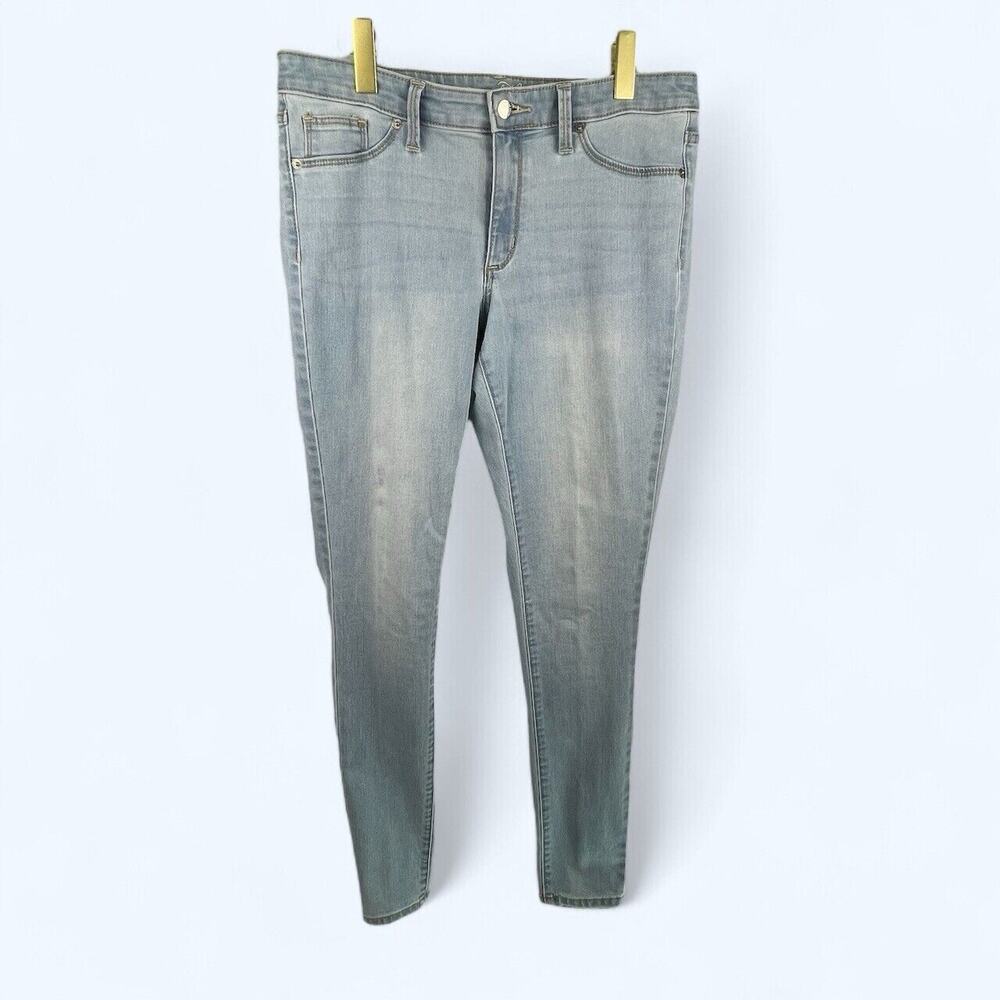 Universal Thread Stretch Crop Women's Jeans Light Wash size 10 long